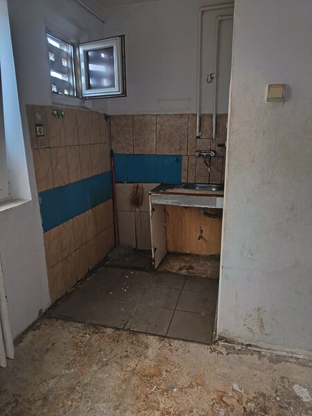 Berceni, Piata Resita,